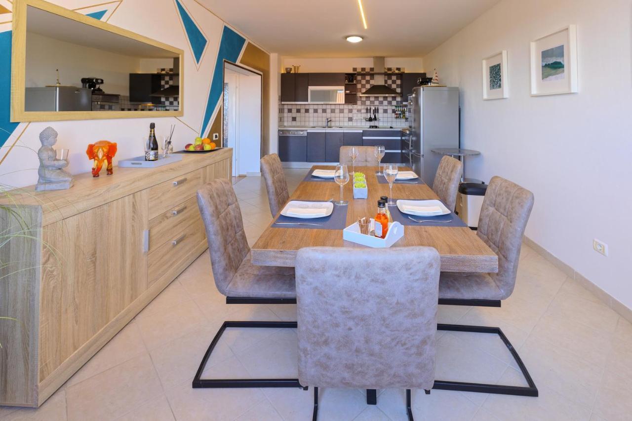 Apartment Rizzi Пула Екстериор снимка