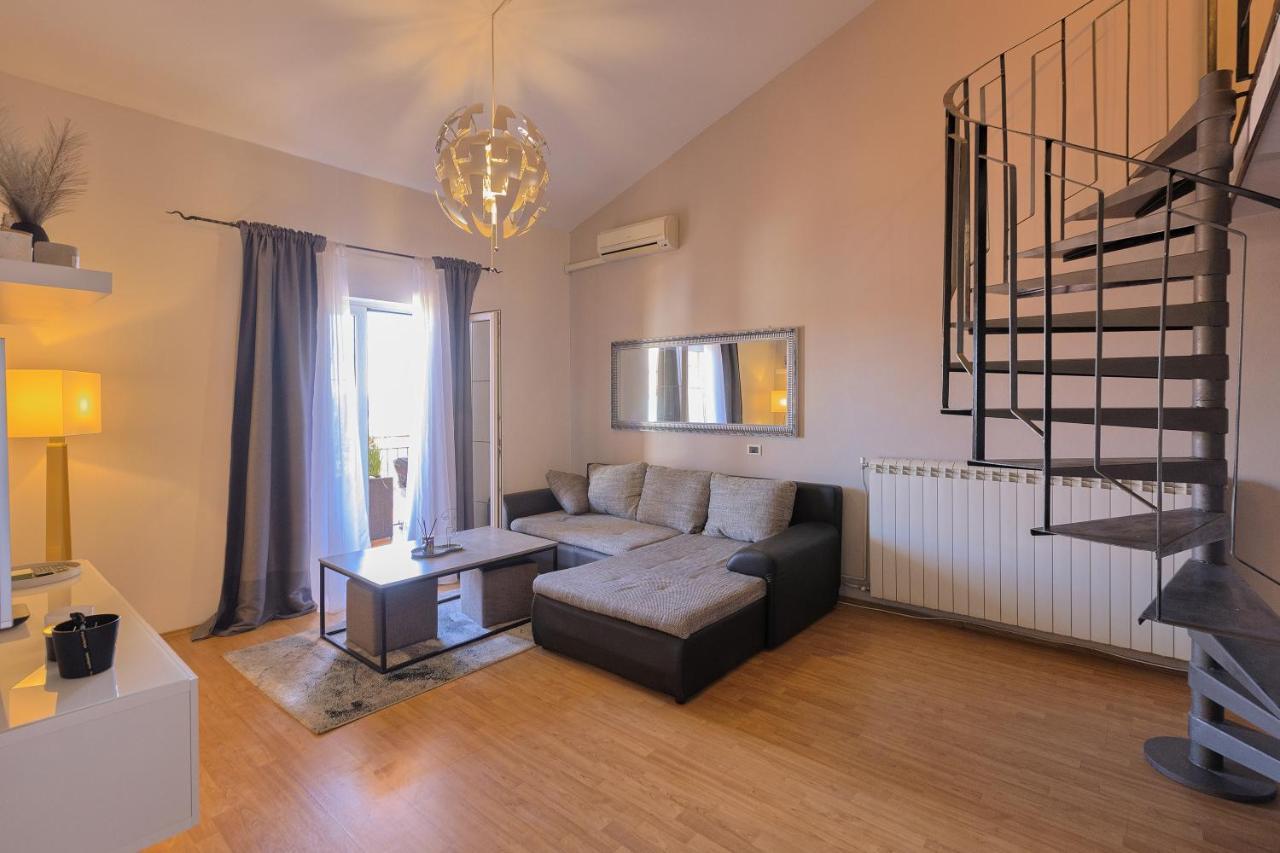 Apartment Rizzi Пула Екстериор снимка