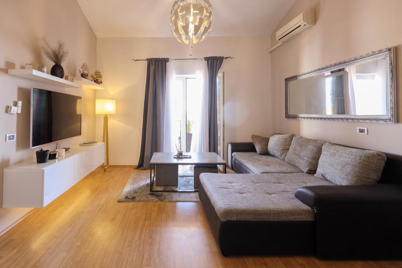 Apartment Rizzi Пула Екстериор снимка