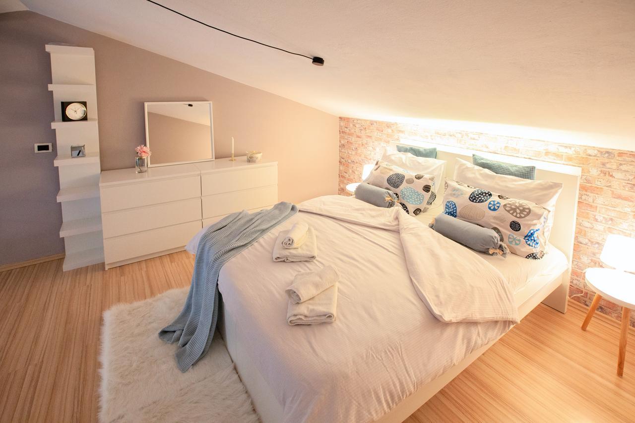 Apartment Rizzi Пула Екстериор снимка