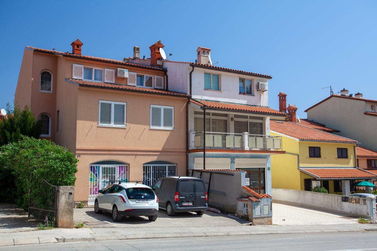 Apartment Rizzi Пула Екстериор снимка